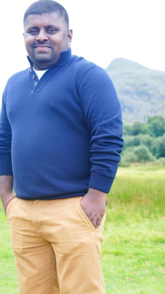 Administrative Professional Matrimony Groom, customer reference - UK2021361049