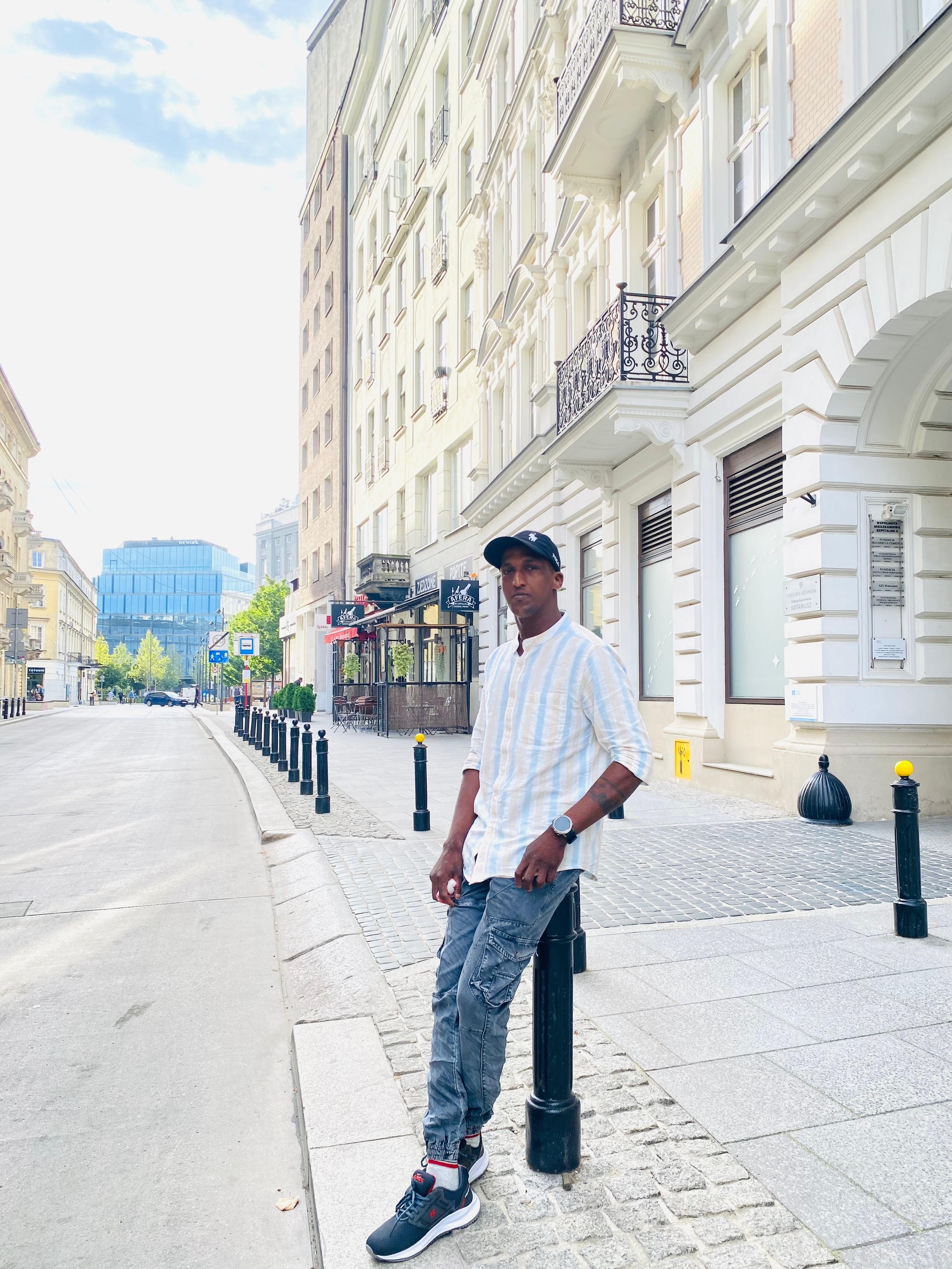 Logistics Professional Matrimony Groom, customer reference - UK2024163096