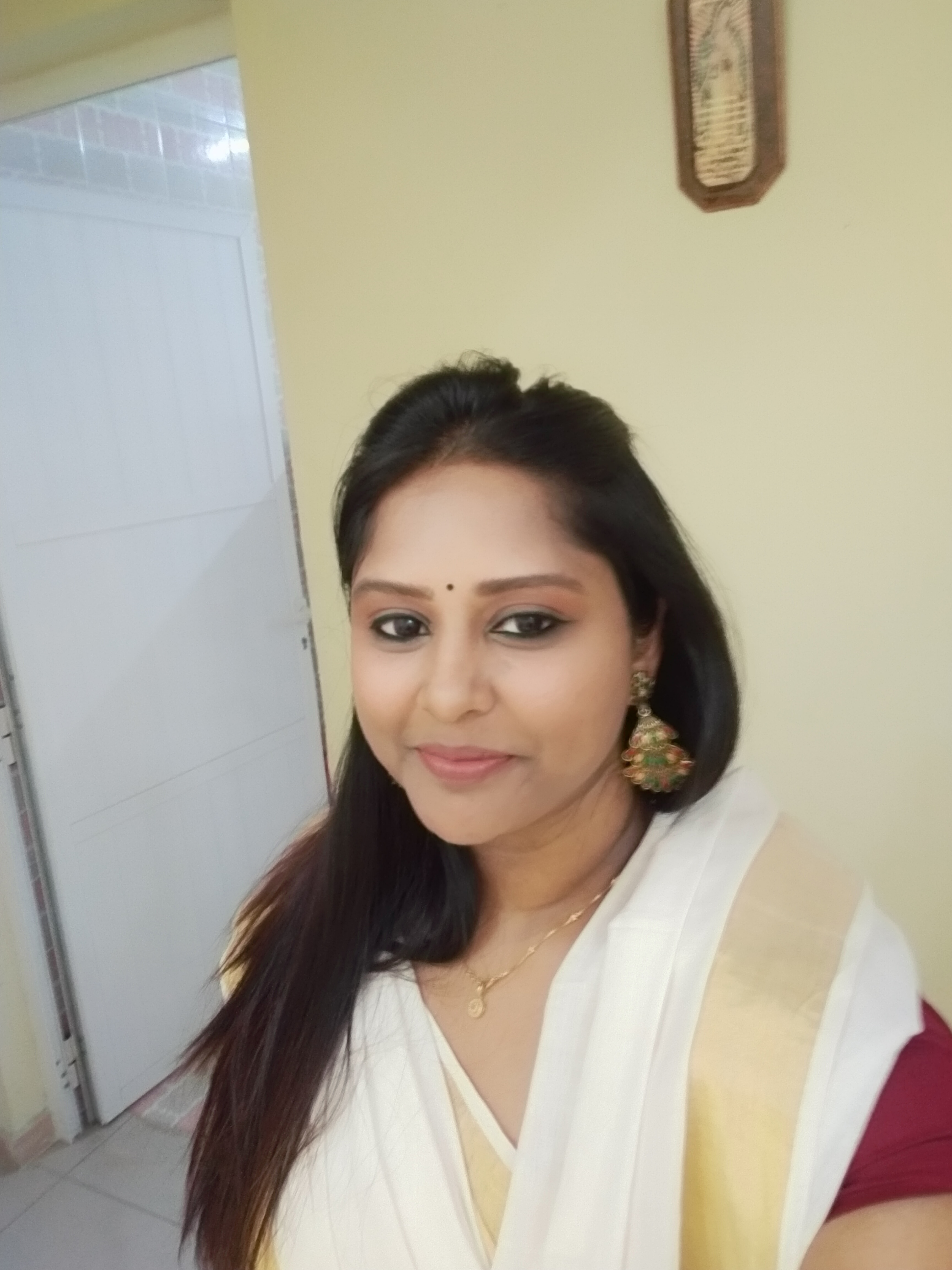 Administrative Professional Matrimony Bride, customer reference - UK2025512834