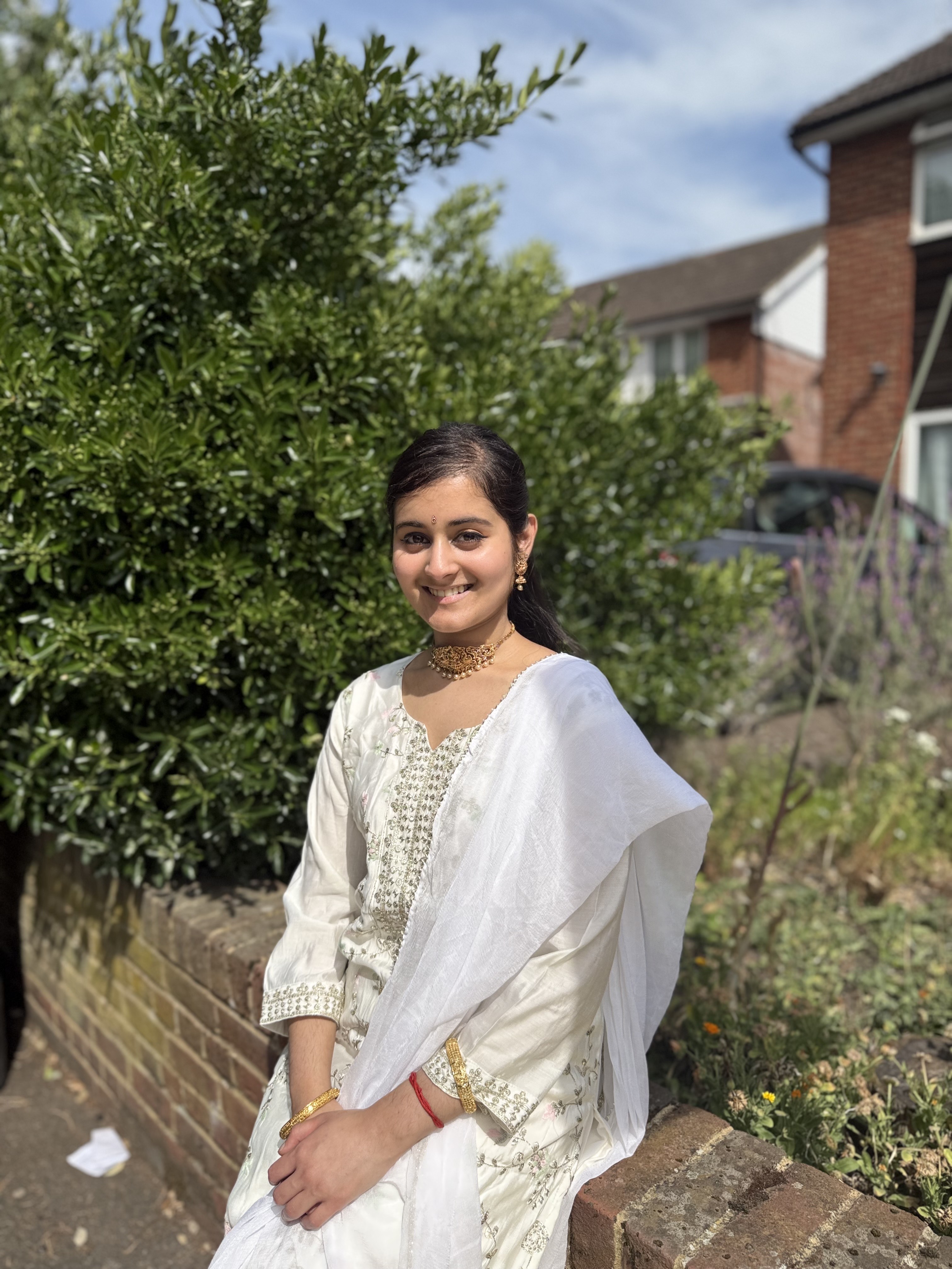 Administrative Professional Matrimony Bride, customer reference - UK2025857255