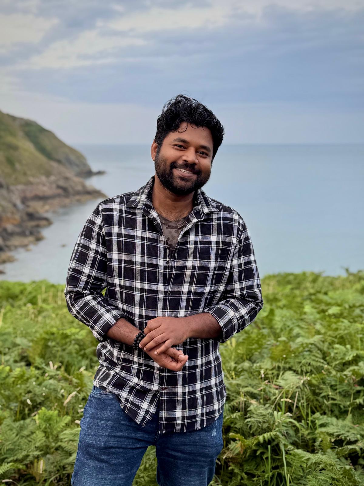 Engineer Non IT Matrimony Groom, customer reference - UK2026951911